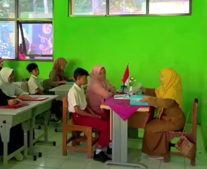 Proses Daftar Ulang SPMB SMP Negeri 20 Tasikmalaya Berlangsung Tertib dan Lancar